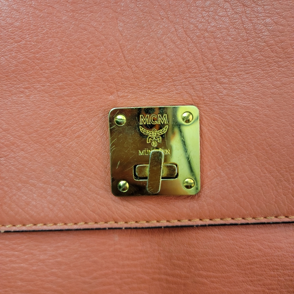 MCM Coral Leather Handbag - Picture 8 of 16